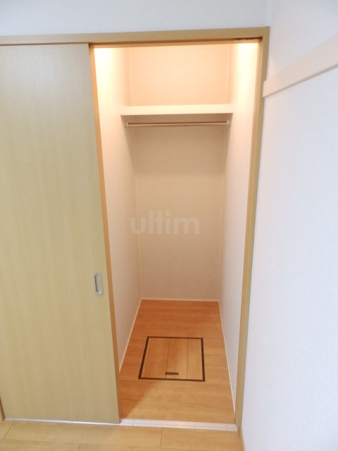 収納　違うお部屋の写真です。ご参考までに