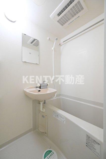 バス・シャワールーム　ゆったり過ごせるお風呂です