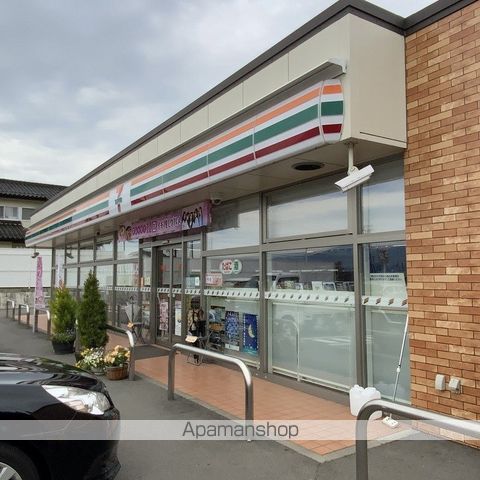 コンビニ　セブンイレブン伊那高尾町店（コンビニ）まで1135m