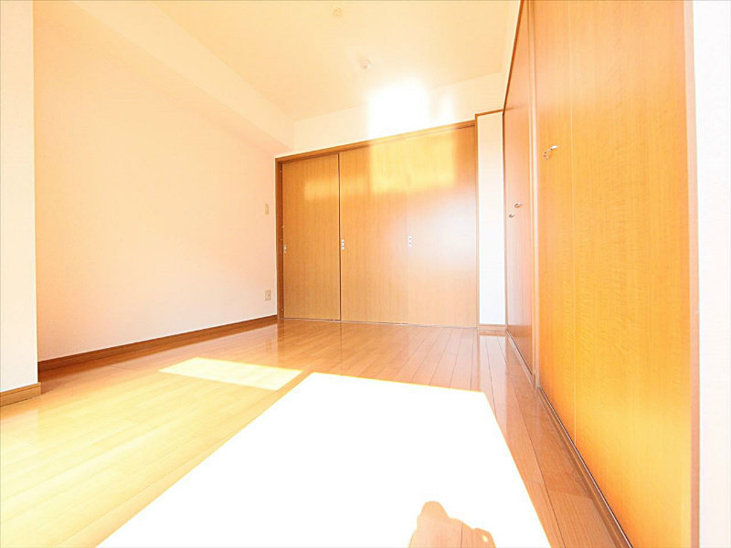 その他　洋室　間仕切れます