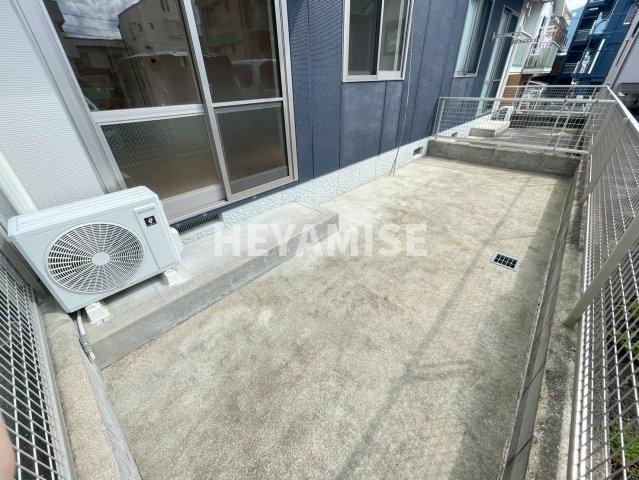 庭　※同物件反転タイプの写真でございます※現況を優先します※