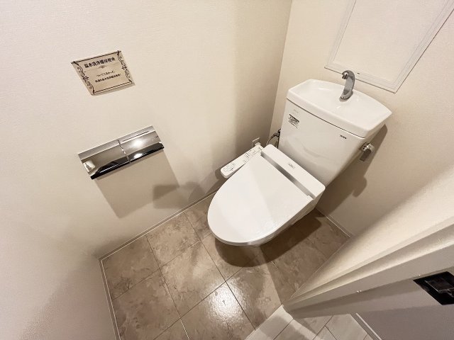 トイレ　ゆったりとした空間のトイレです