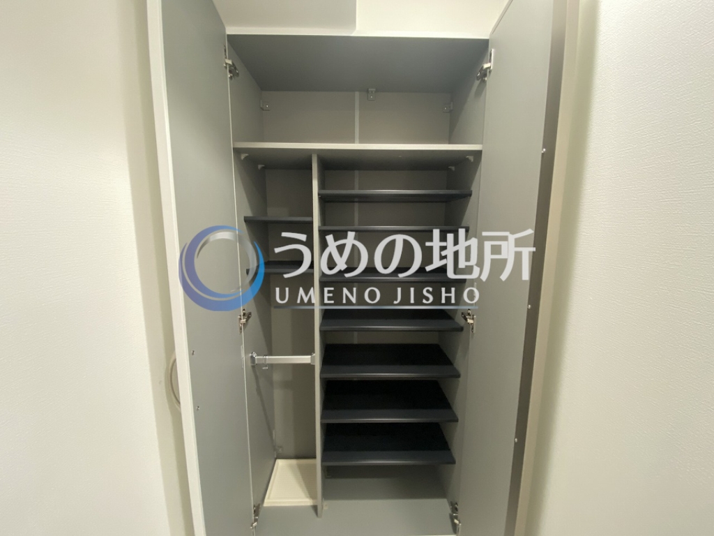 収納　靴箱