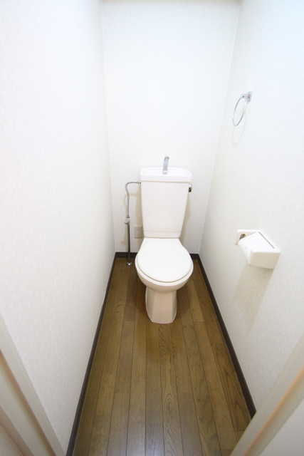 トイレ　別室の参考写真です。※現況優先