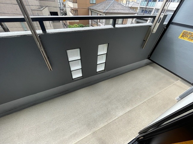 バルコニー　同タイプのお部屋のお写真になります。