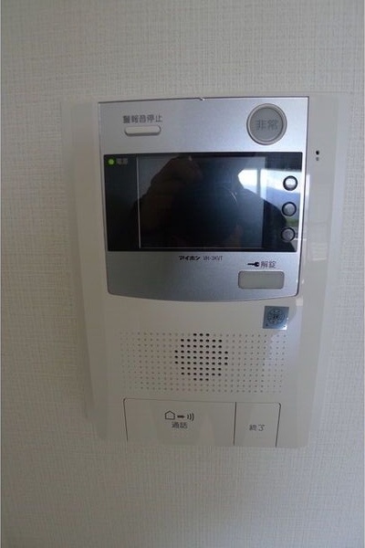 セキュリティ　モニター付きインターホンで安心です♪