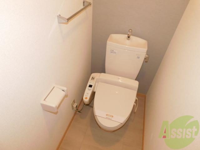 トイレ　ウォシュレット付きです