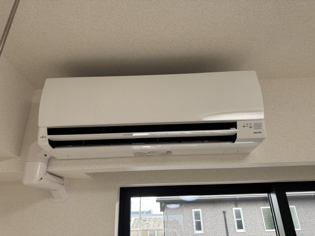 その他設備　エアコン２基付（同型タイプ）