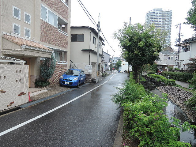 その他　ファミリーマート　千里丘北口（その他）まで705m
