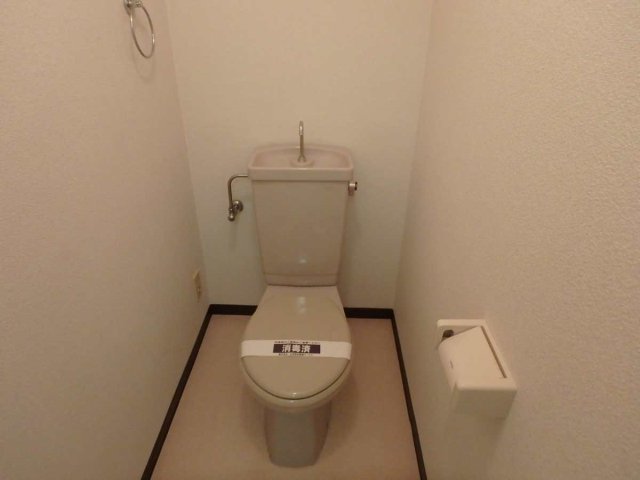 トイレ　トイレもきれいです