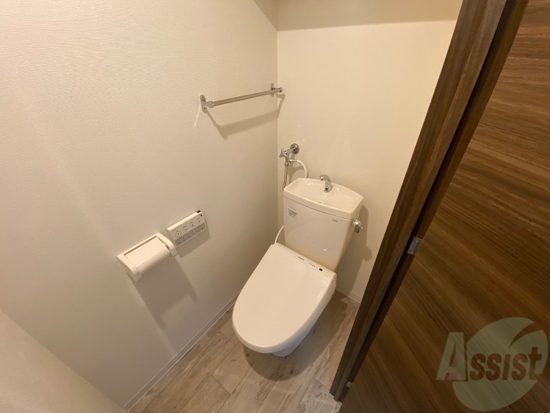 トイレ　トイレです。ウォシュレット付を探している方、おすすめです！