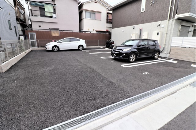 駐車場　駐車場