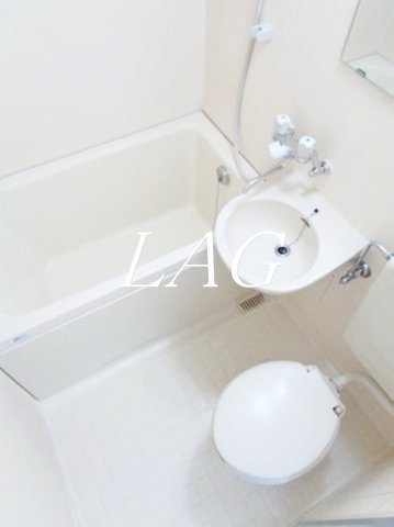 バス・シャワールーム　お風呂です。