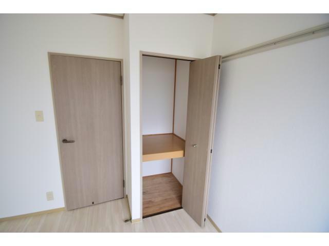 収納　他号室の写真になります。