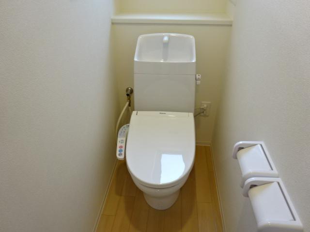 トイレ　シャワー付トイレ