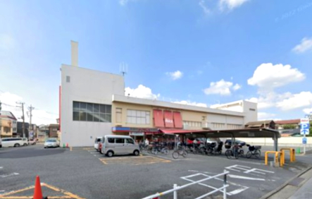 スーパー　ヨークプライス 西新井店（スーパー）まで244m
