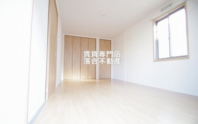 その他部屋・スペース　落ち着いた色調のお部屋
