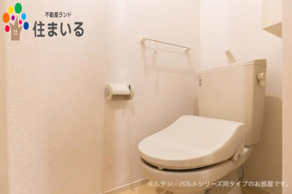 トイレ　※写真は同型タイプとなります