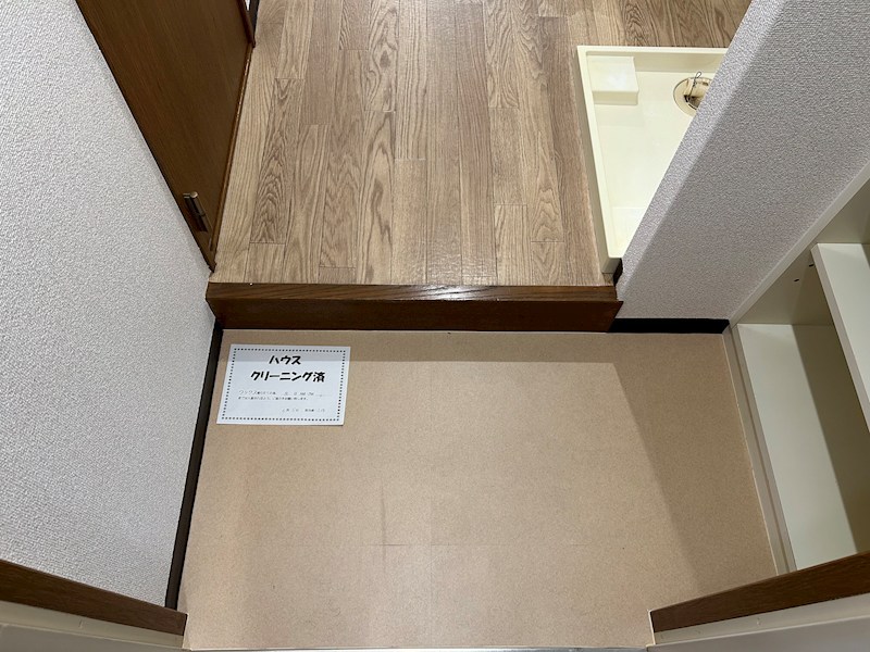 玄関　反転タイプ参考写真掲載。