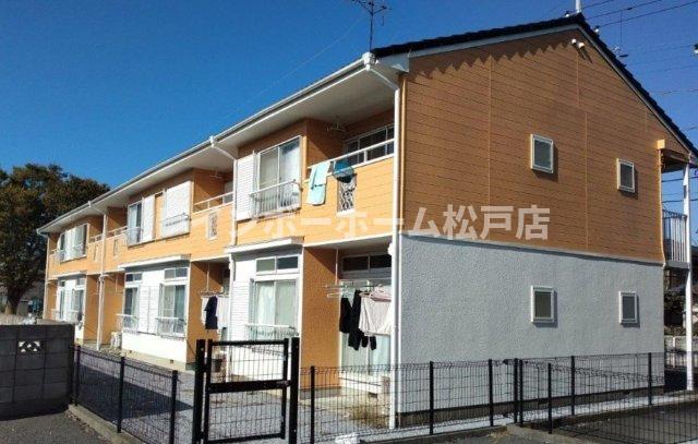 建物外観　落ち着いた雰囲気の外観です