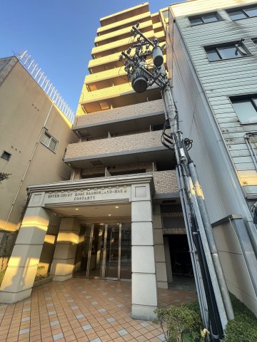 建物外観　落ち着いた雰囲気の外観です