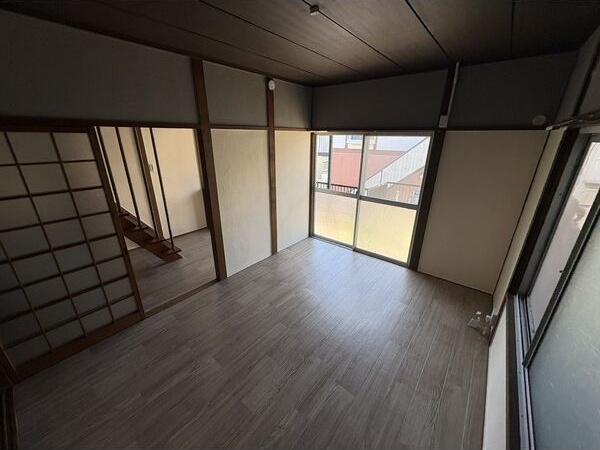 山陽電鉄本線 板宿駅 徒歩25分 2階建 築55年の居間写真