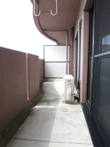 バルコニー　広々としたバルコニーです