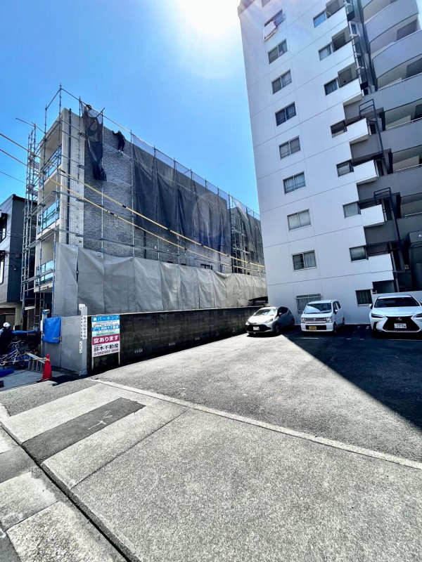 地下鉄鶴舞線 上前津駅 徒歩5分 築4年