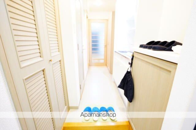 ＪＲ東海道本線 藤沢駅 徒歩4分 8階建 築25年の玄関写真