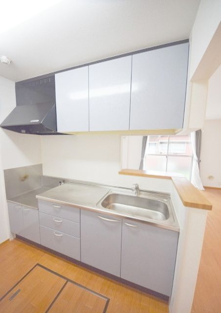 キッチン　※同建物別部屋参考写真