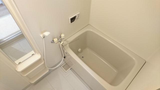 日生ロイヤルマンション上宗方の風呂写真