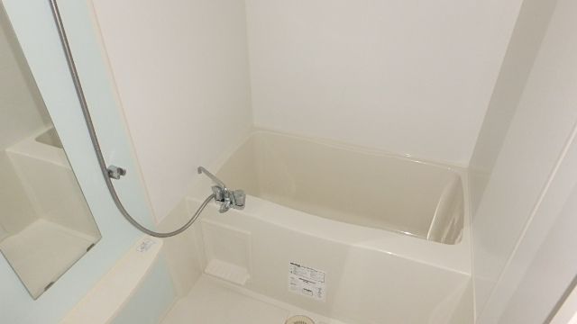 地下鉄御堂筋線 中津駅 徒歩19分 12階建 築18年の風呂写真