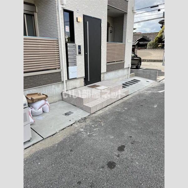 南海本線 石津川駅 徒歩5分 3階建 築3年の外観写真