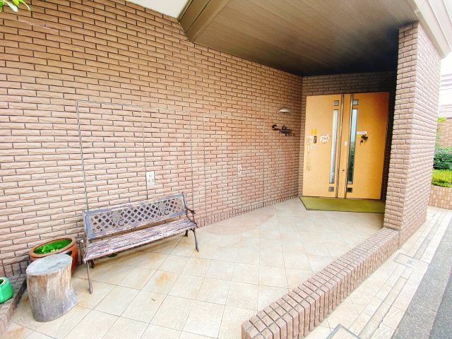 地下鉄千日前線 新深江駅 徒歩5分 10階建 築25年の外観写真