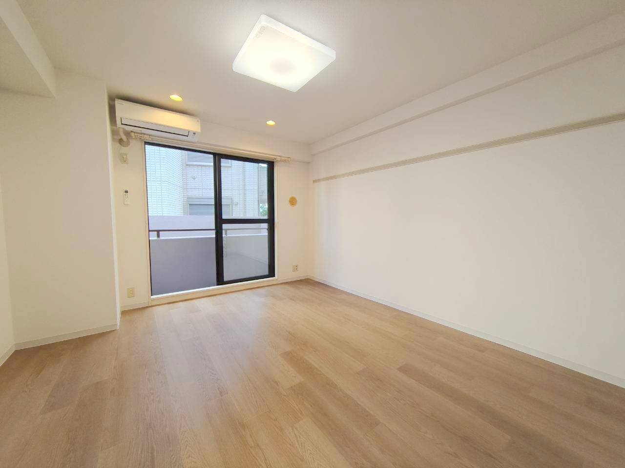 居室・リビング　★８.８帖の広さのお部屋です★