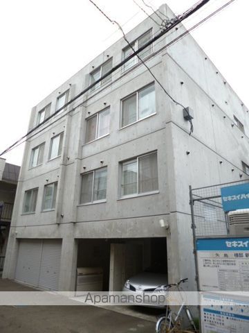 地下鉄東西線 西１８丁目駅 徒歩10分 築21年