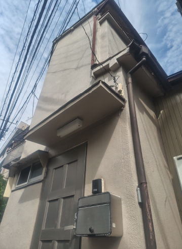 ＪＲ京浜東北線 川崎駅 バス乗車時間：9分 最寄りバス停で下車 徒歩3分 築61年