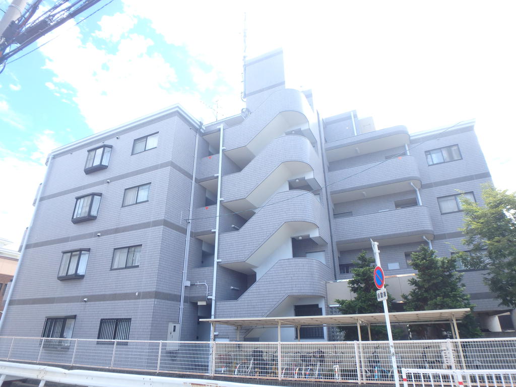 オーク岸和田の建物外観