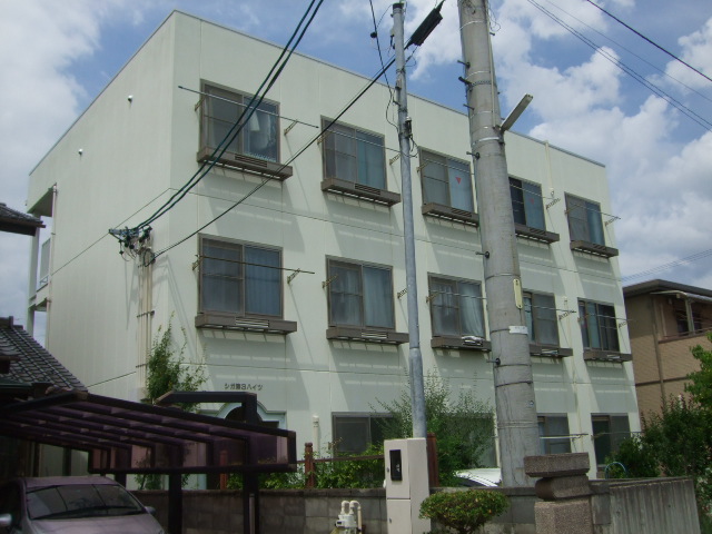 長野市三輪のアパートの建物外観