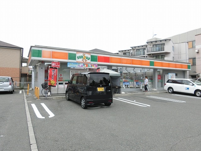 コンビニ　サンクス東太子1丁目店（コンビニ）まで121m
