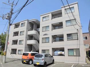 札幌市厚別区厚別中央四条のマンションの建物外観