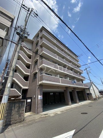 京都市西京区樫原水築町のマンションの建物外観