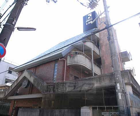 京都市左京区田中大堰町のマンションの建物外観