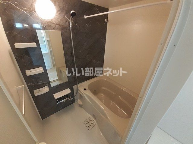 【名古屋市北区西味鋺のアパートのバス・シャワールーム】