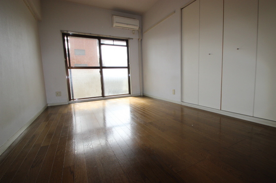 居室・リビング　※別部屋の写真です