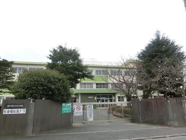 【グランスタ馬場山Ｄコートの小学校】