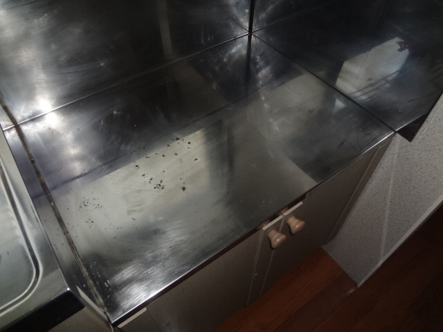 キッチン　ガスコンロ置き場