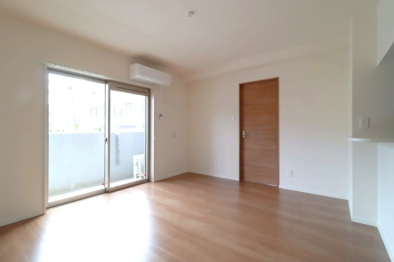 居室・リビング　図面と現状に相違がある場合には現状を優先