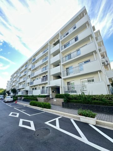 建物外観　外観は落ち着いています