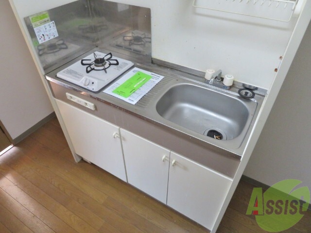 キッチン　シンプルなキッチンです。一人暮らしは最適ですね。